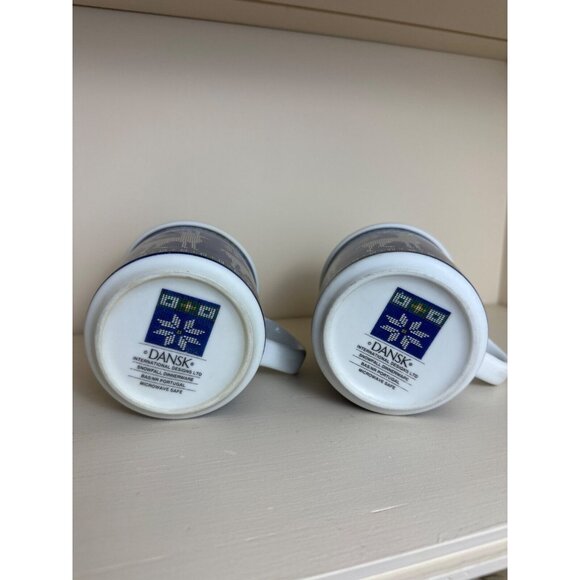 Set Of 2 Dansk Designs Stoneware Blue Reindeer Mugs 10 Oz - Picture 4 of 5